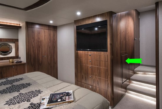 Riviera 68 Sports Motor Yacht