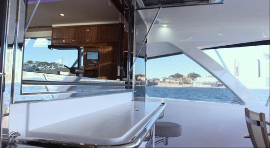 Riviera 72 Sports Motor Yacht bulk head