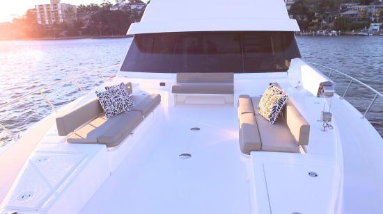 Riviera 72 Sports Motor Yacht