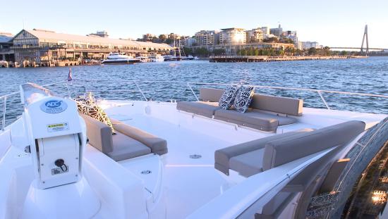 Riviera 72 Sports Motor Yacht