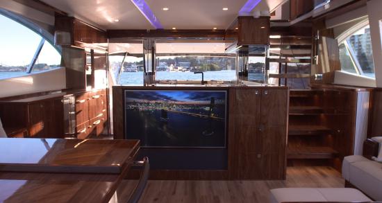 Riviera 72 Sports Motor Yacht