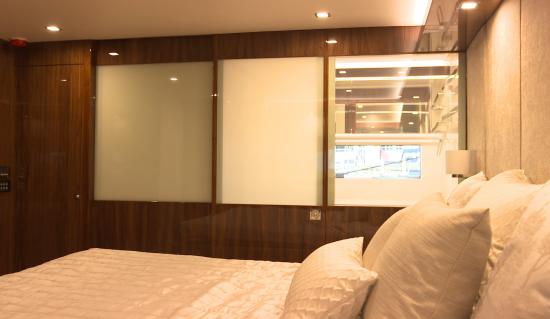 Riviera 72 Sports Motor Yacht