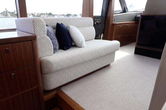 Riviera Belize 66 Sedan settee