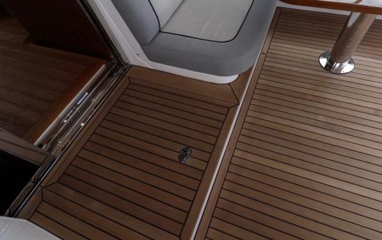 Riviera Belize 66 Sedan