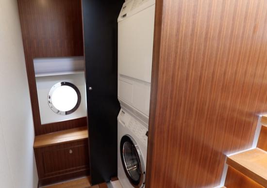 Riviera Belize 66 Sedan washer dryer