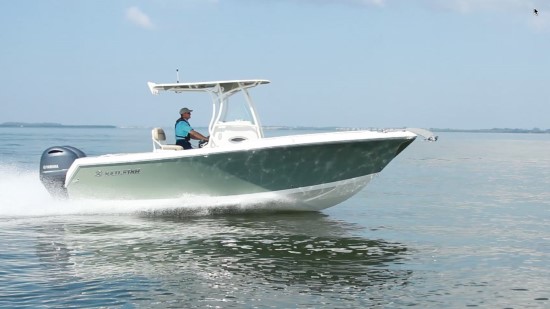 Sailfish 242CC running