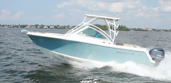 Sailfish 245DC running