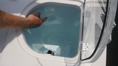 Sailfish 290CC bait wells