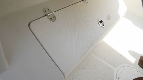 Sailfish 290CC helm foot rest