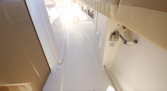 Sailfish 360 CC gunwale