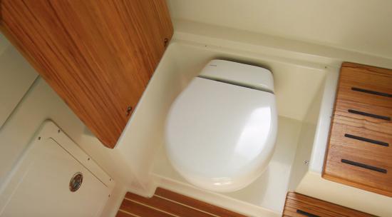 Sailfish 360 CC toilet