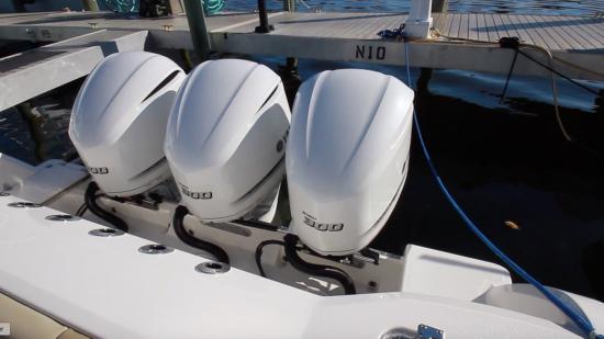 Sailfish 360 CC transom