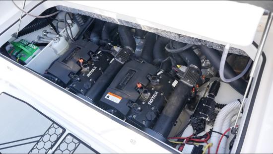 Scarab 255 Open ID engines