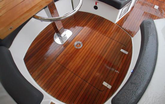 Schaefer Yachts 400 aft deck