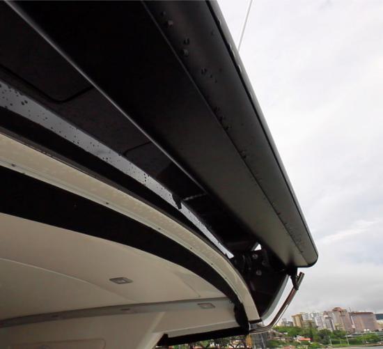 Schaefer Yachts 400 bimini