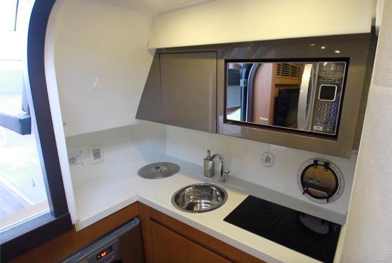 Schaefer Yachts 400 galley