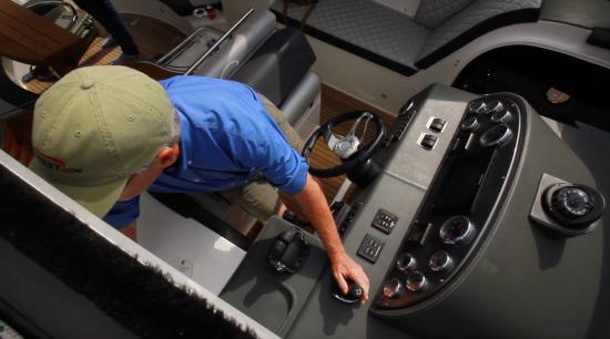 Schaefer Yachts 400 joy stick