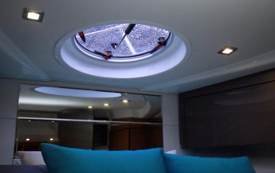 Schaefer Yachts 400 hatch