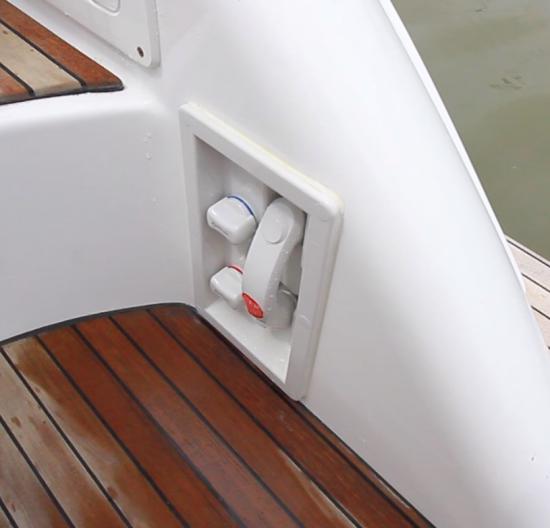 Schaefer Yachts 400 starboard stairs