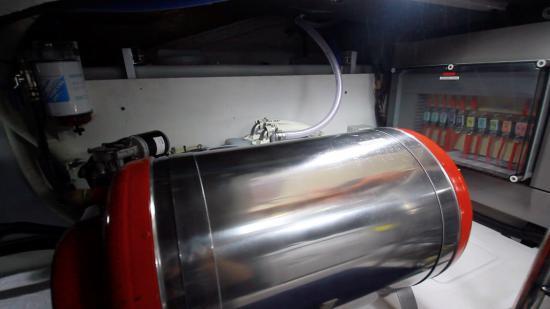 Schaefer Yachts 400 water heater