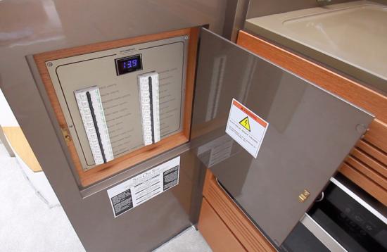 Schaefer Yachts 510 Sport panel