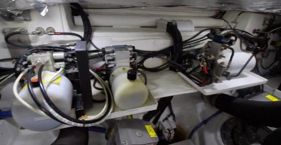 Schaefer Yachts 510 Sport pod drives