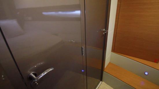 Schaefer Yachts 510 Sport shine