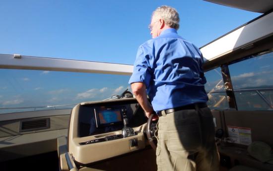 Schaefer Yachts 510 Sport standing