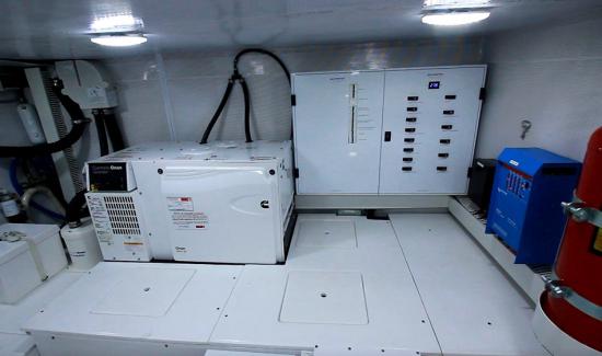 Schaefer 580 bulkhead