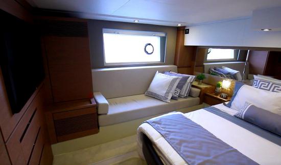 Schaefer 580 side light