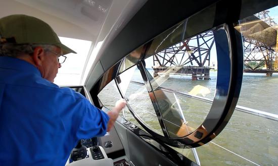 Schaefer 580 window open