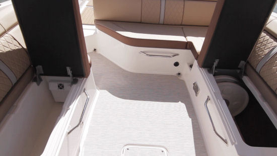 Sea Ray 270 Sundeck cockpit storage