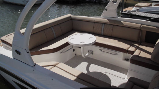 Sea Ray 270 Sundeck table