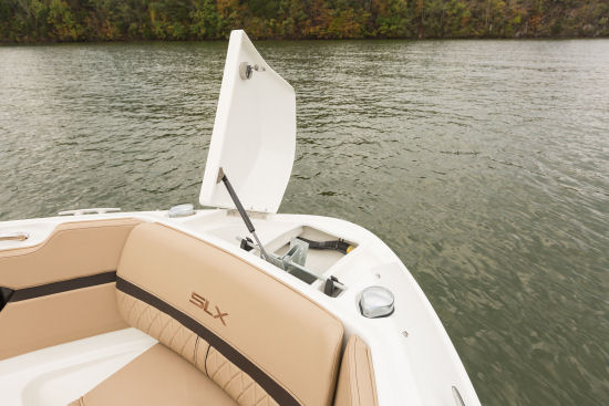 Sea Ray 280 SLX anchor locker