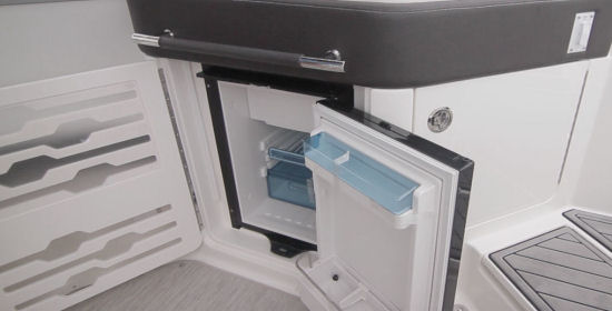 Sea Ray 310 SLX refrigerator
