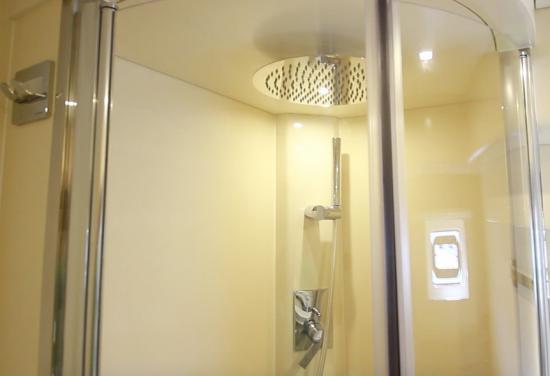 Sirena 58 shower