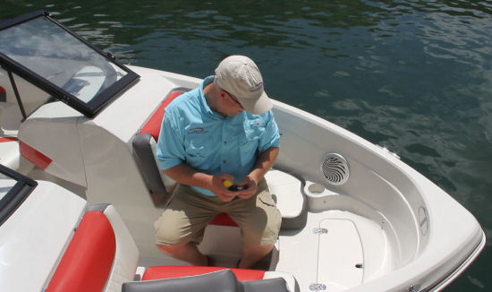 Tahoe 500 TS anchor hatch