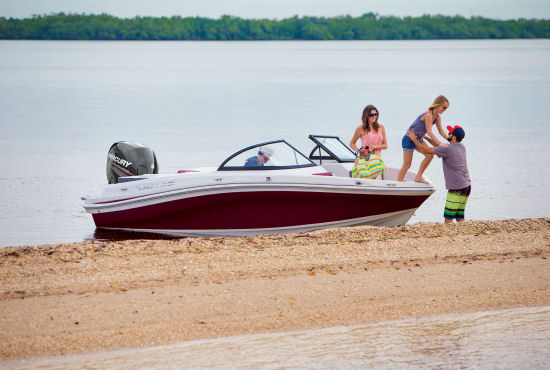 Tahoe 550 TS Outboard hull colors