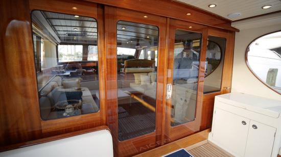 Vicem Classic 58 large windows