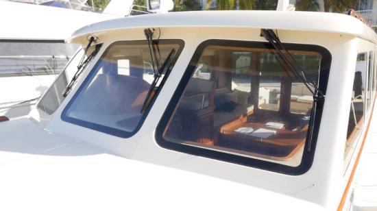 Vicem Classic 58 windshield