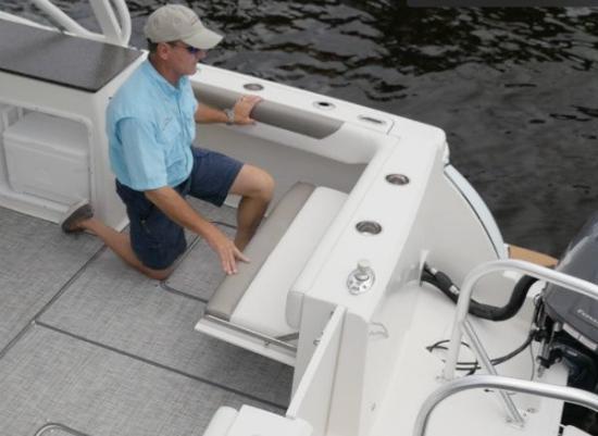 World Cat 280DC-X bench