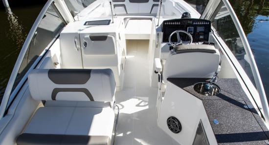 World Cat 280DC-X cockpit