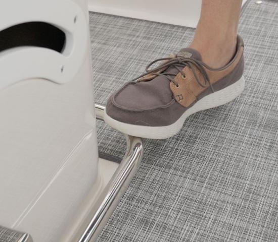 World Cat 280DC-X step rail