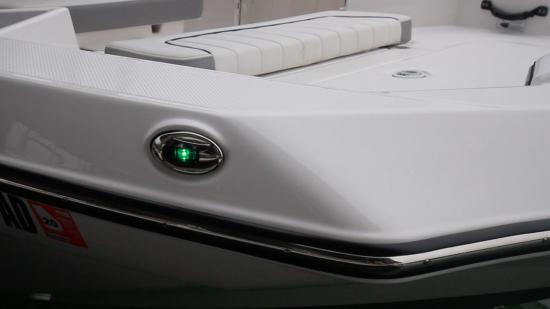 Yamaha 190 FSH Sport navigation lights