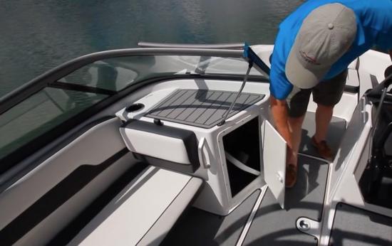 Yamaha AR195 port console