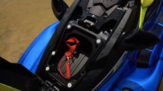 Yamaha EXR forward storage
