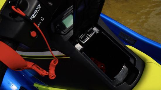 Yamaha EXR storage hatch