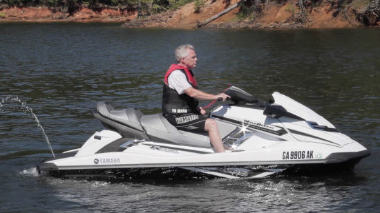 Yamaha FX SVHO running shot