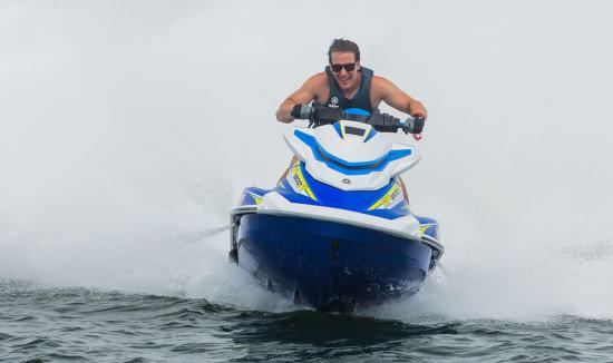 Yamaha GP1800R running