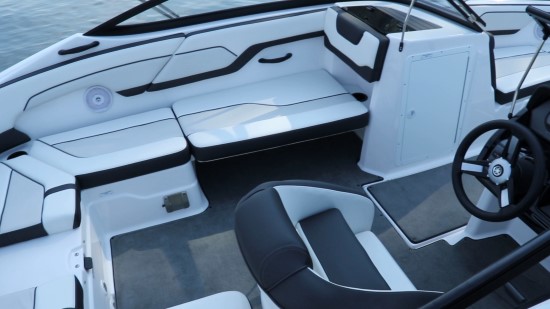 Yamaha SX210 storage